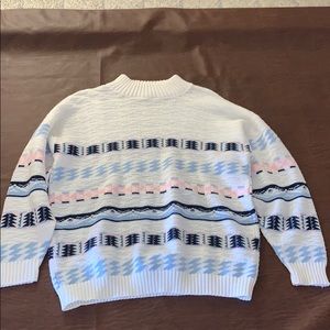 Women’s Arielle sweater size L